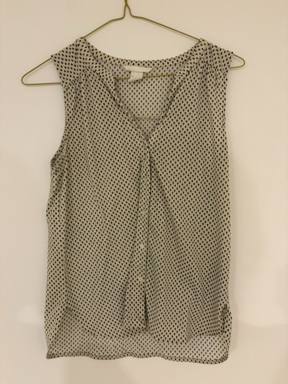H&M Cream & Black Teardrop Dot Sleeveless Button-Front Blouse